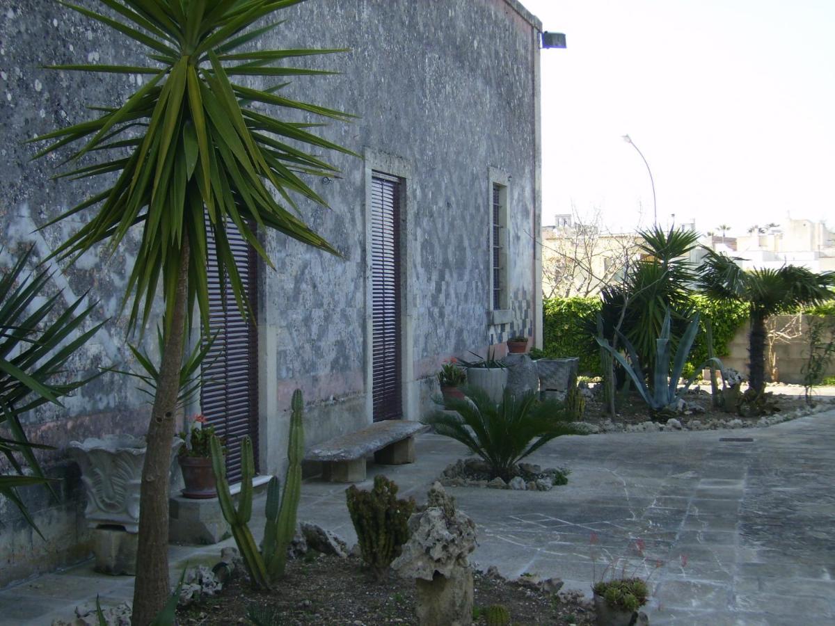 Masseria La Colombaia Poggiardo Exterior foto